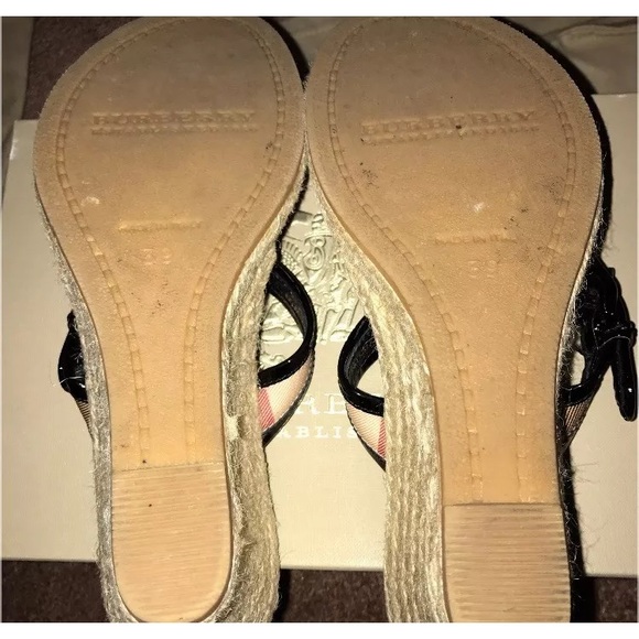 Burberry Black Patent Wedges - Size EUR 39 (US 8) - Picture 4 of 6